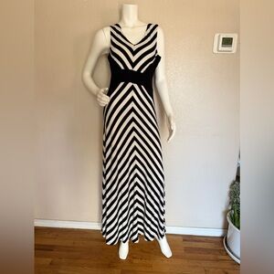 Calvin Klein Black/White Blend Maxi Dress Size 10